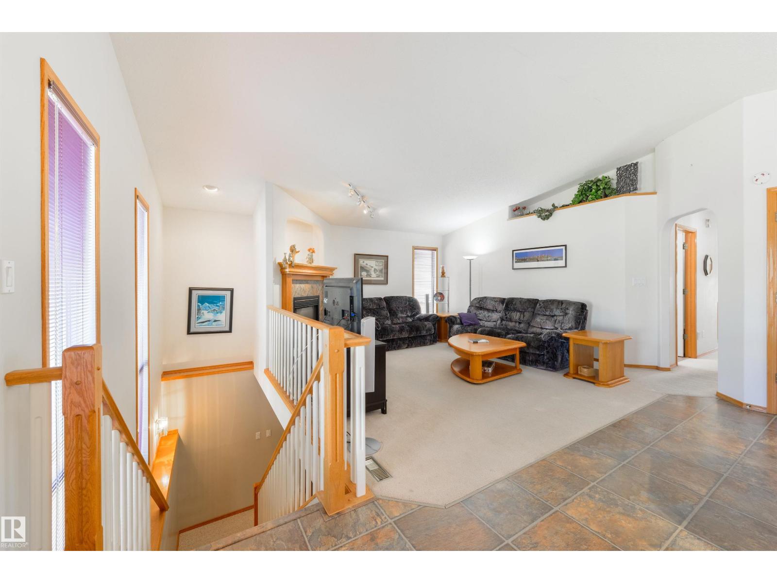 Photo 9 of 610 Bevington Pl Nw, Edmonton AB