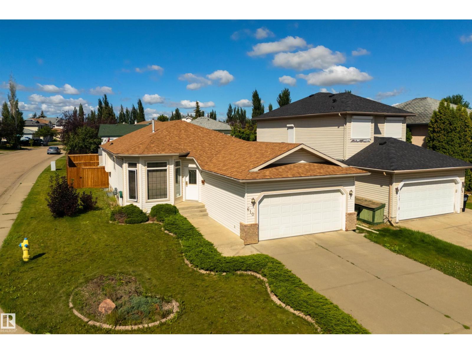 Photo 11 of 610 Bevington Pl Nw, Edmonton AB