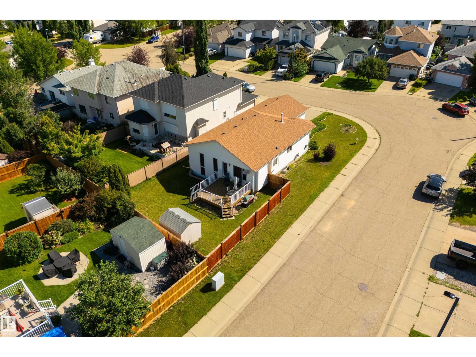 Photo 16 of 610 Bevington Pl Nw, Edmonton AB
