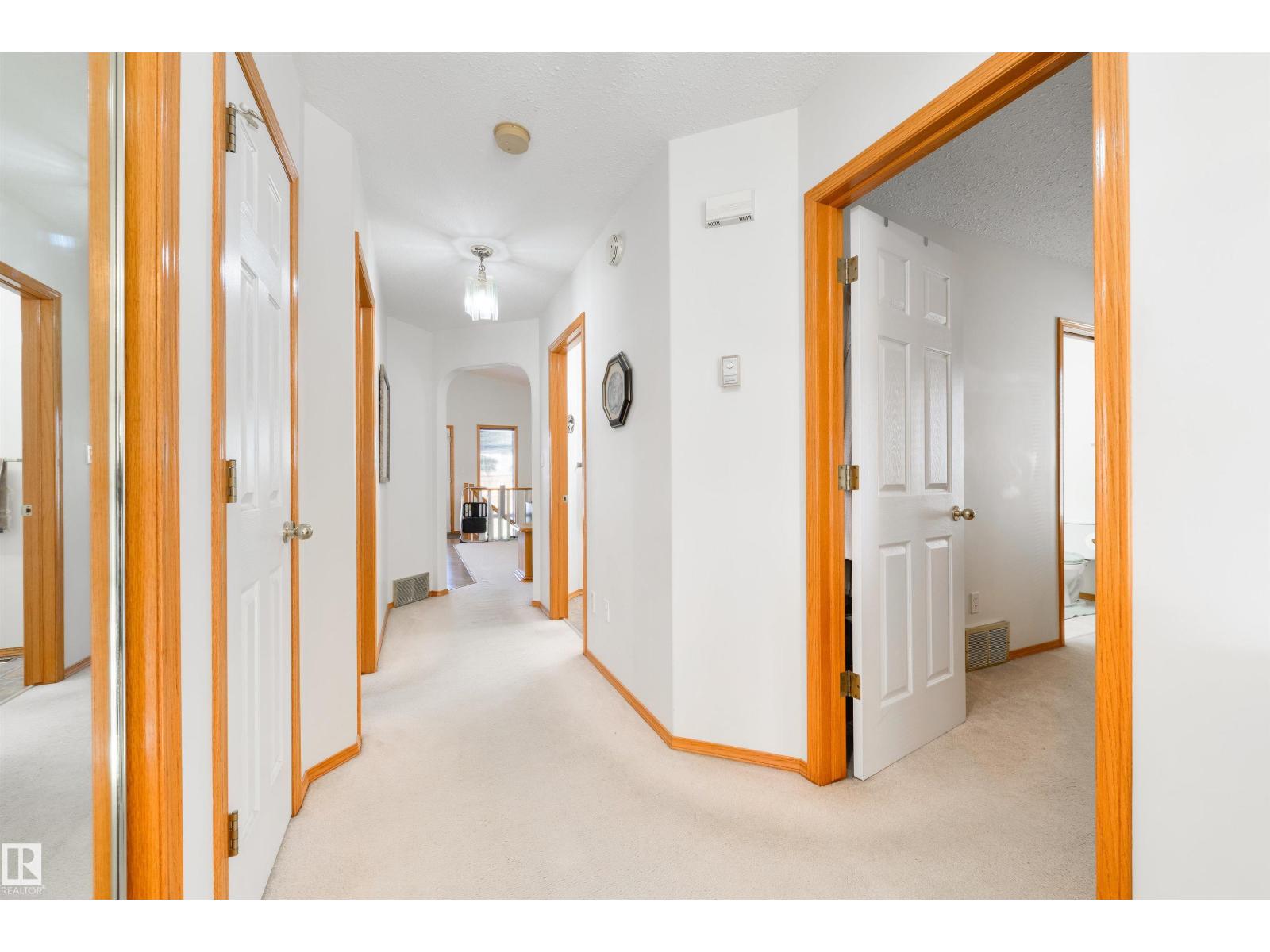 Photo 27 of 610 Bevington Pl Nw, Edmonton AB