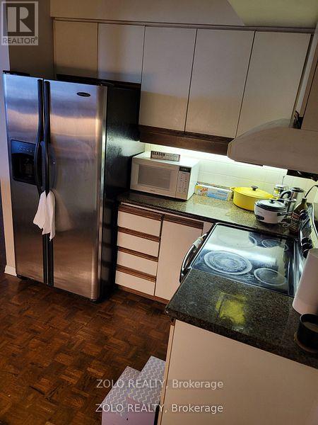 Photo 5 of 1402 Room Room 15 Mcmurrich Street, Toronto ON