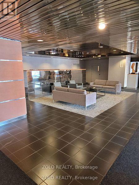 Photo 7 of 1402 Room Room 15 Mcmurrich Street, Toronto ON