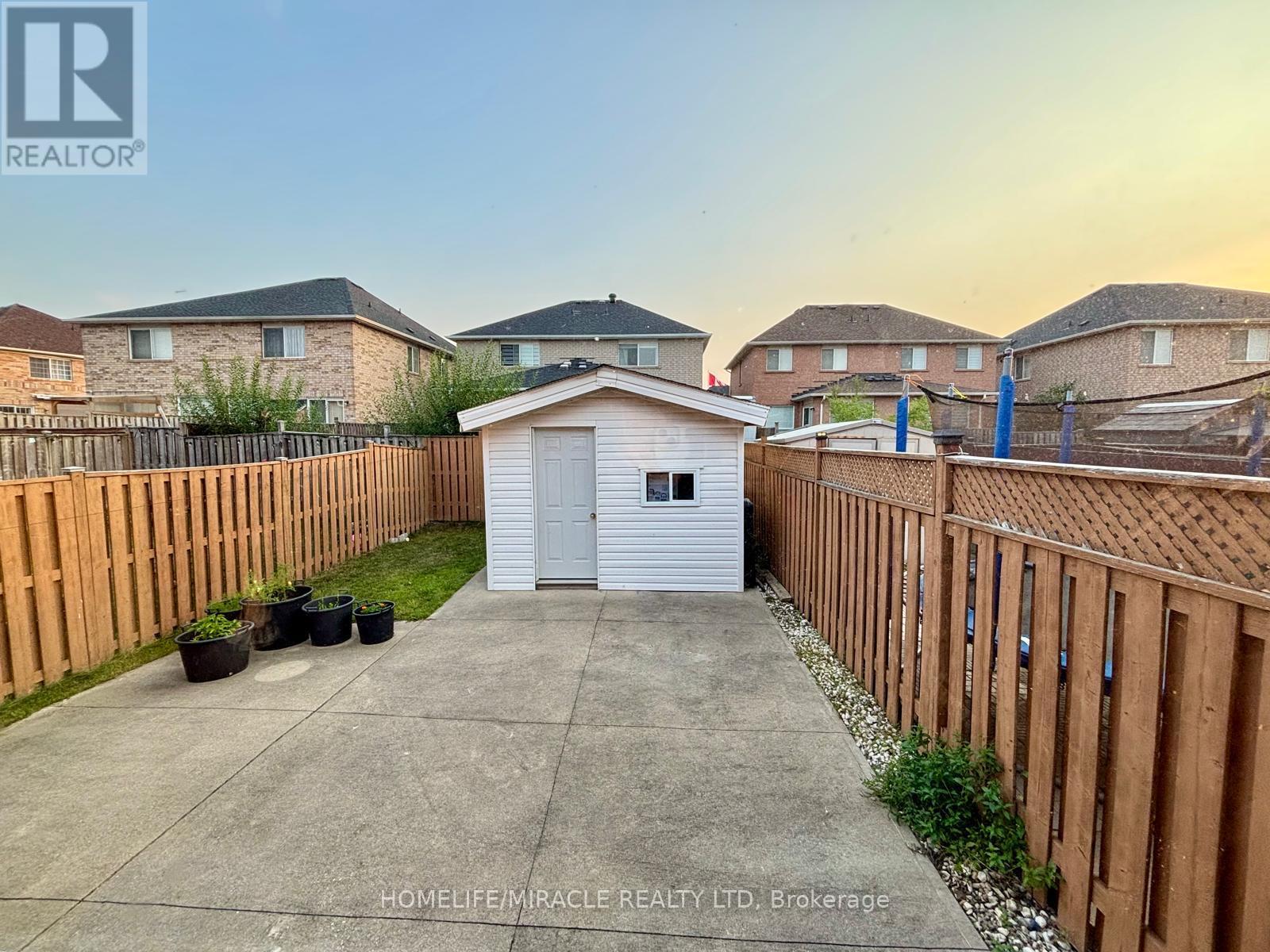 Photo 1 of 106 Dwyer Drive, Brampton ON