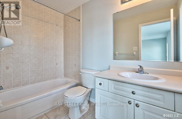 Photo 2 of 15 Morning Dove Drive, Markham ON
