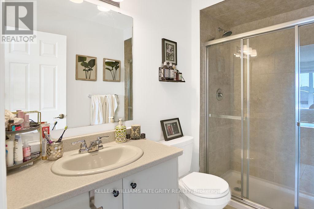 https://ddfcdn.realtor.ca/listing/TS638908085564470000/reb76/highres/1/x12231151_35.jpg