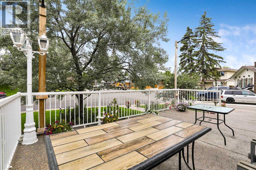 Single Family House 4 Level for Sale in  Whitestone Crescent NE Whitehorn Calgary 