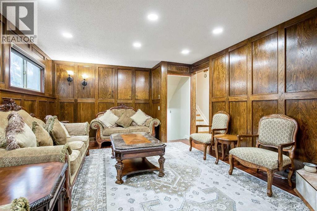 Single Family House 4 Level for Sale in  Whitestone Crescent NE Whitehorn Calgary 