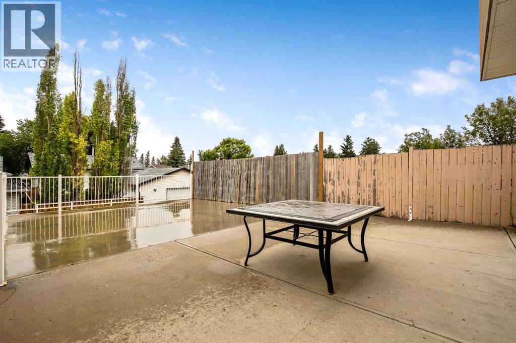 Single Family House 4 Level for Sale in  Whitestone Crescent NE Whitehorn Calgary 