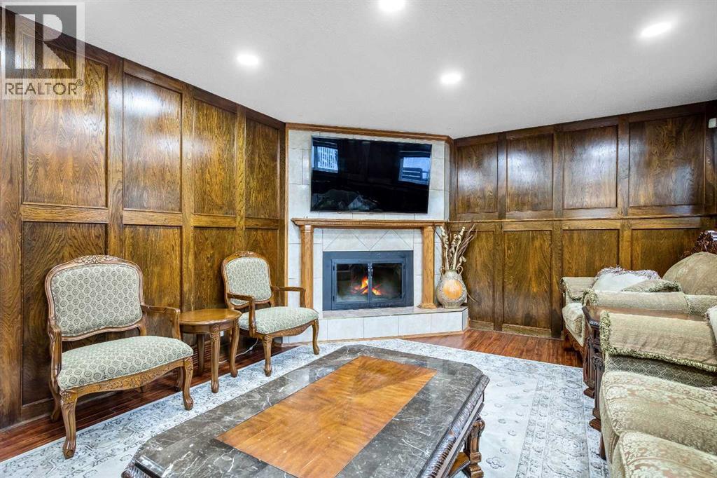 Single Family House 4 Level for Sale in  Whitestone Crescent NE Whitehorn Calgary 