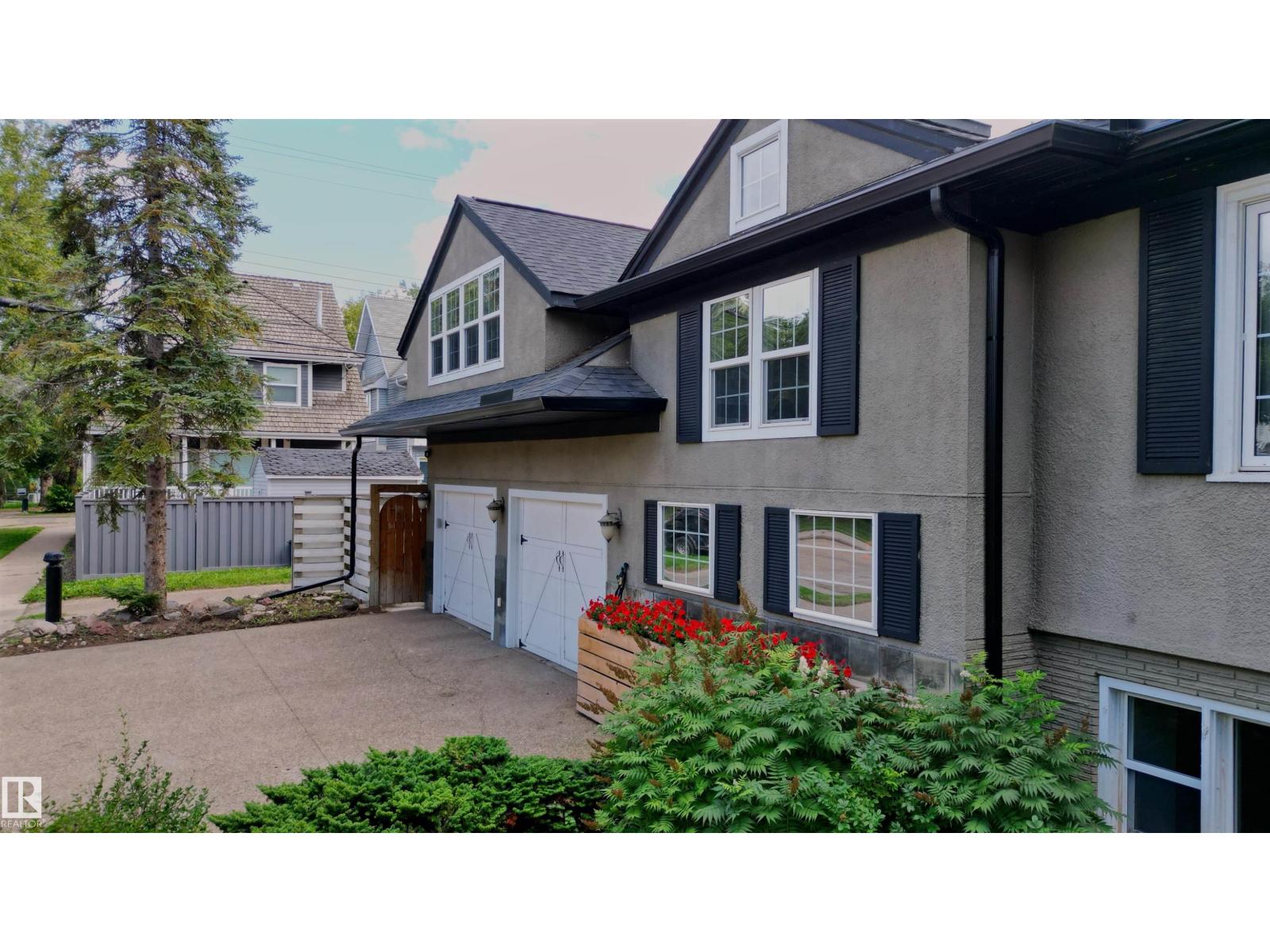 Photo 60 of 10015 97 Av Nw, Edmonton AB