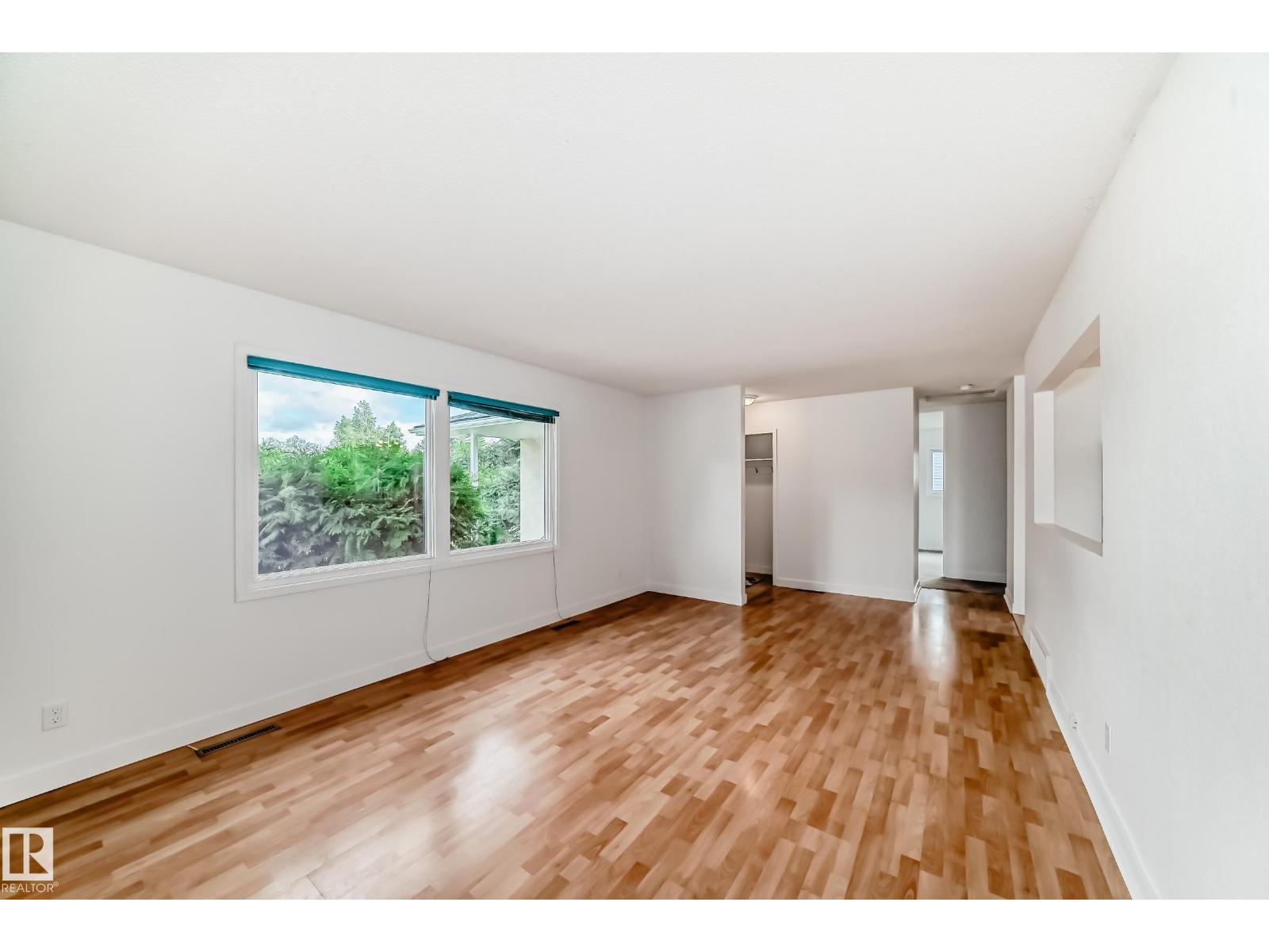 Photo 20 of 694 Cottonwood Av, Sherwood Park AB