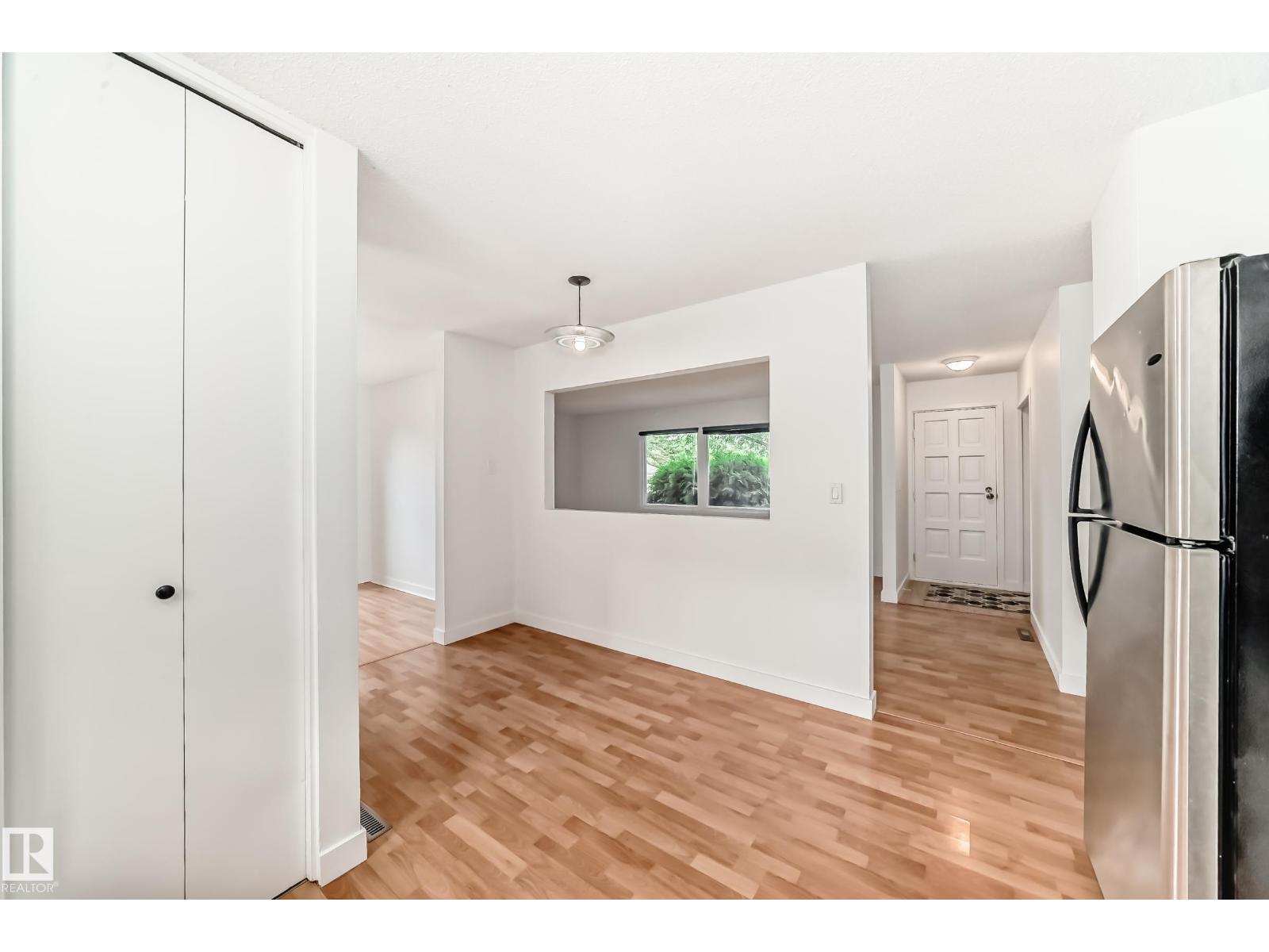 Photo 39 of 694 Cottonwood Av, Sherwood Park AB