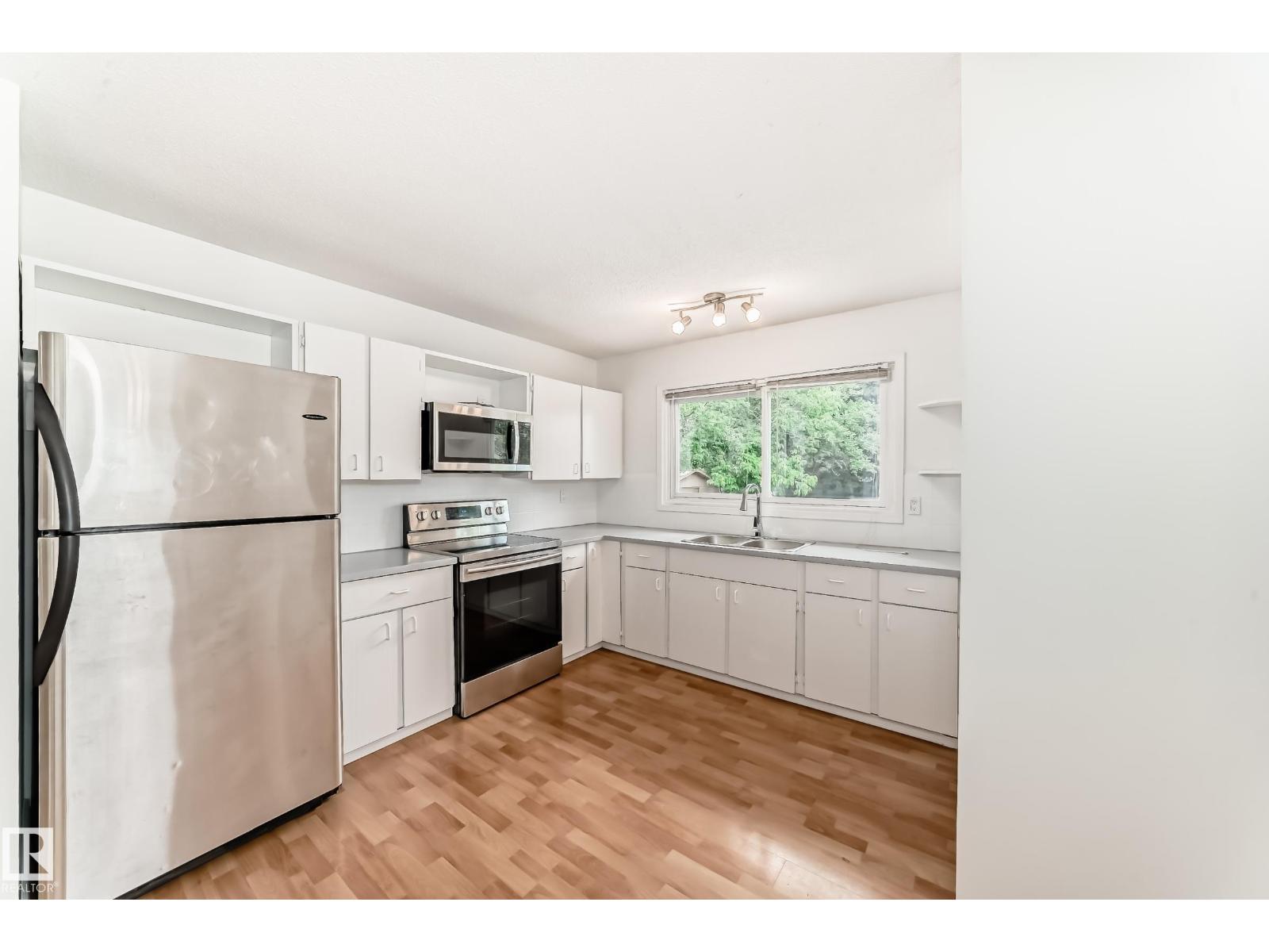 Photo 45 of 694 Cottonwood Av, Sherwood Park AB