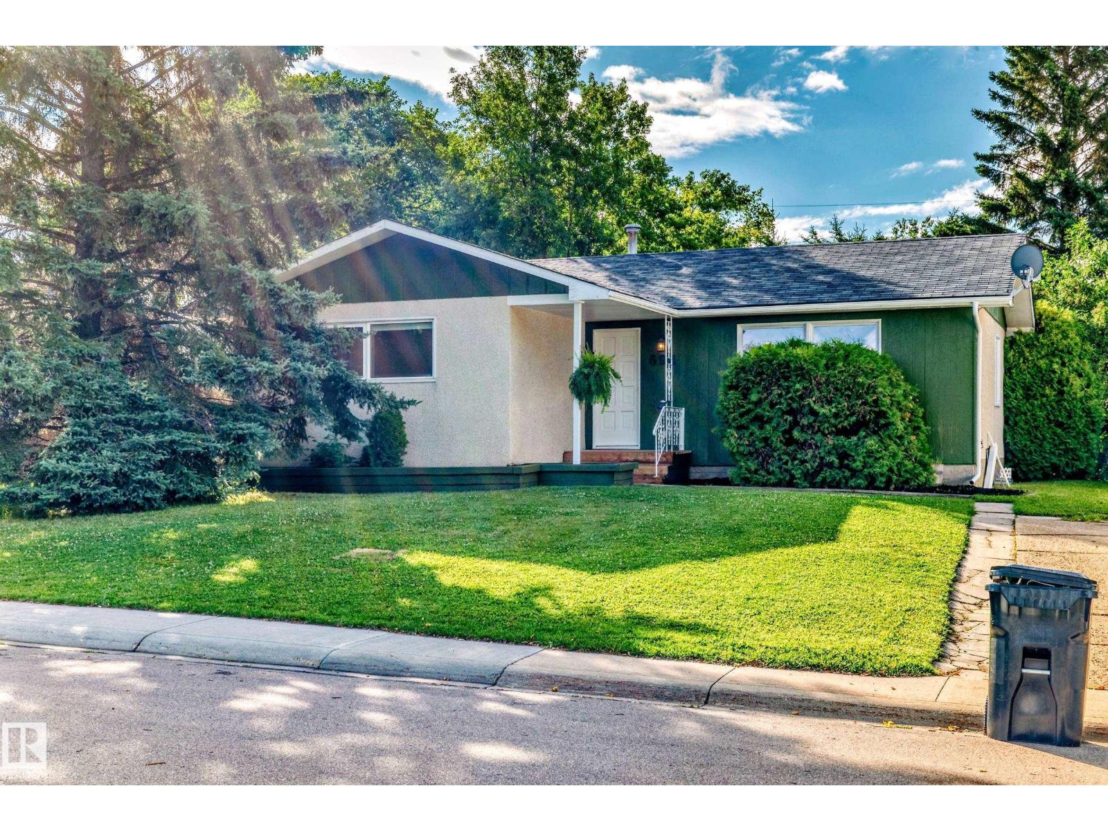 Photo 29 of 694 Cottonwood Av, Sherwood Park AB