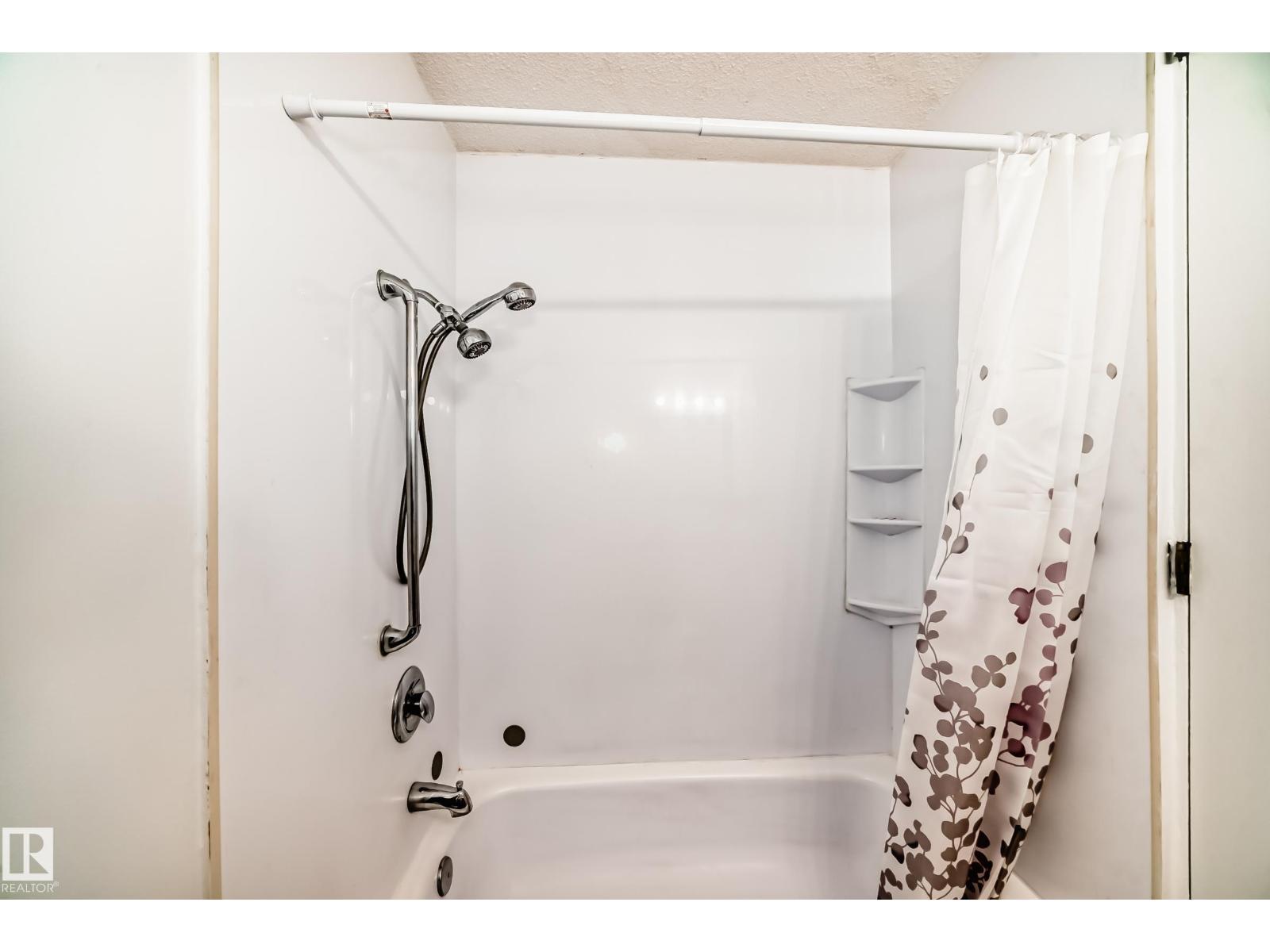 Photo 15 of 694 Cottonwood Av, Sherwood Park AB