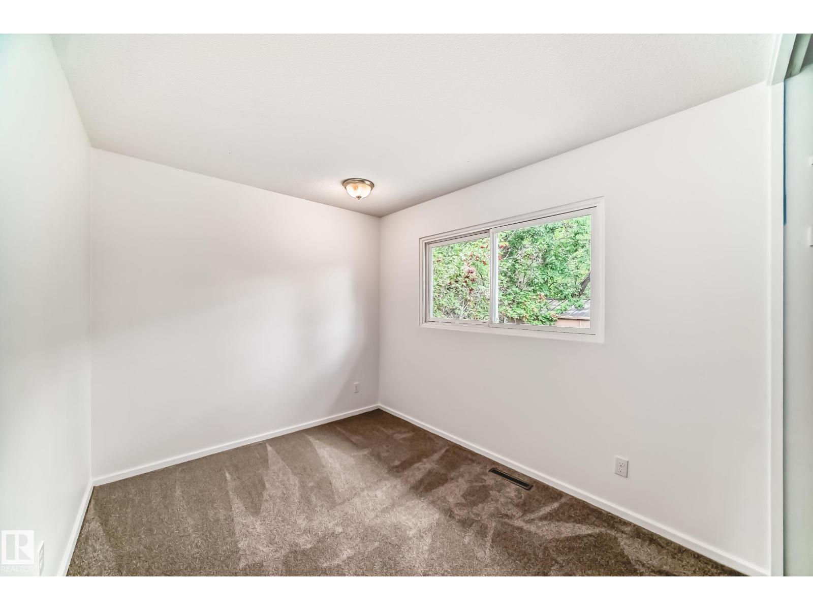 Photo 47 of 694 Cottonwood Av, Sherwood Park AB