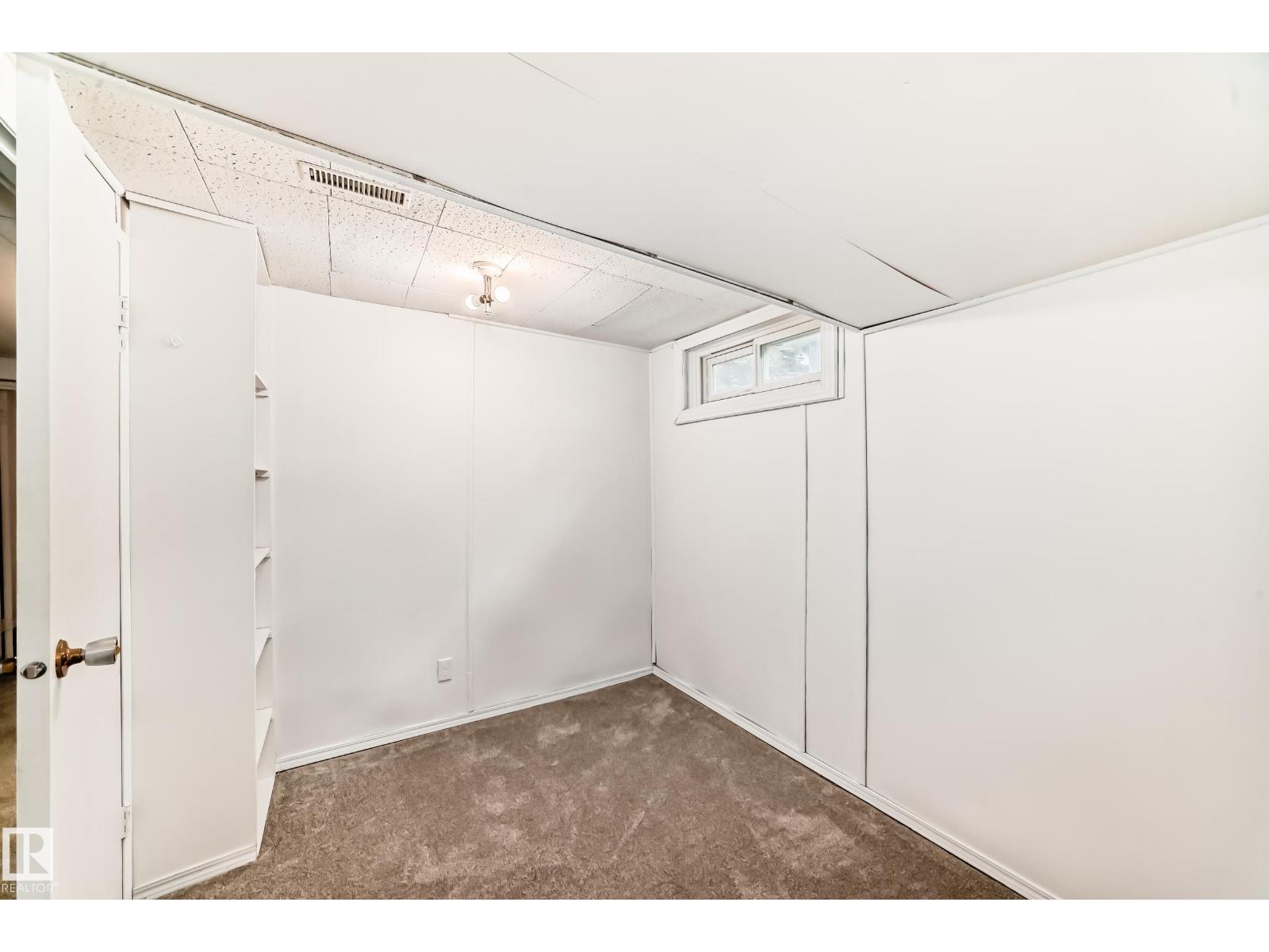 Photo 34 of 694 Cottonwood Av, Sherwood Park AB