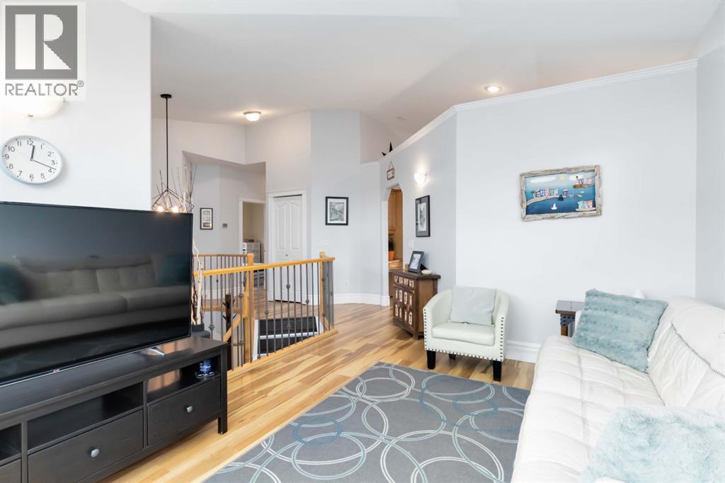 Photo 6 of 136 Maple Leaf Lane, Fort Mcmurray AB