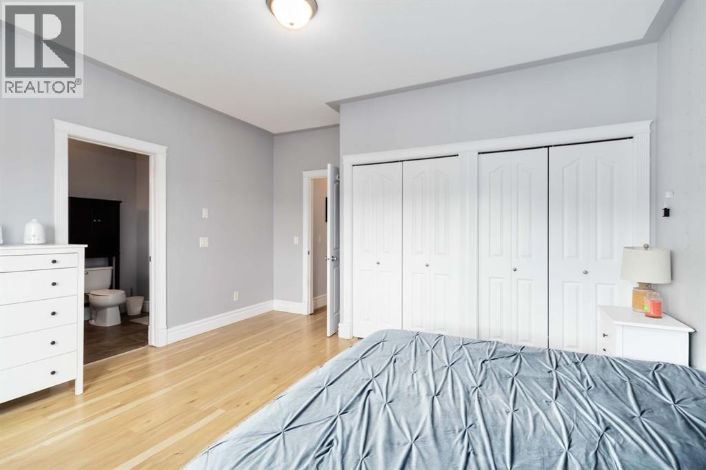 Photo 13 of 136 Maple Leaf Lane, Fort Mcmurray AB