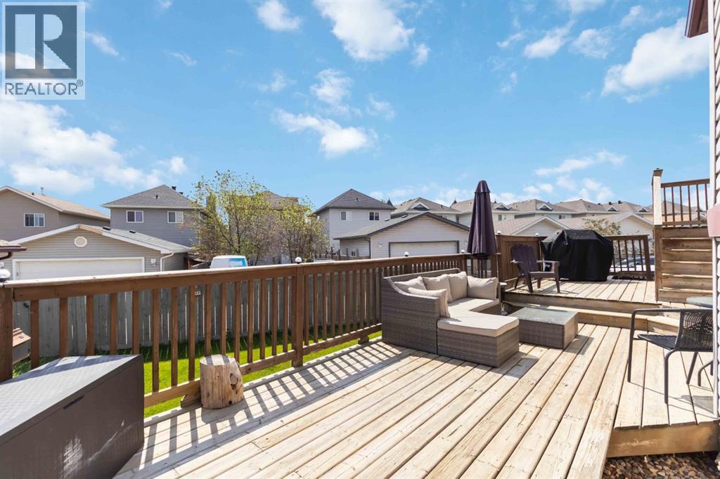 Photo 33 of 136 Maple Leaf Lane, Fort Mcmurray AB