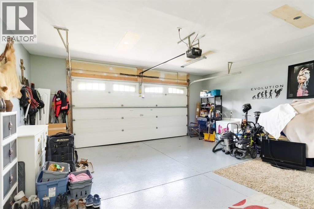 Photo 30 of 136 Maple Leaf Lane, Fort Mcmurray AB