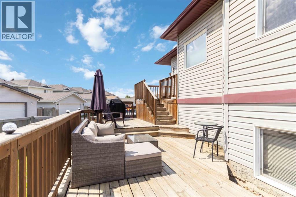 Photo 32 of 136 Maple Leaf Lane, Fort Mcmurray AB