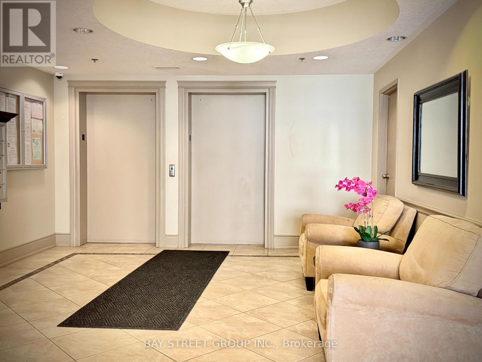 Photo 4 of 601 47 Caroline Street N, Hamilton ON