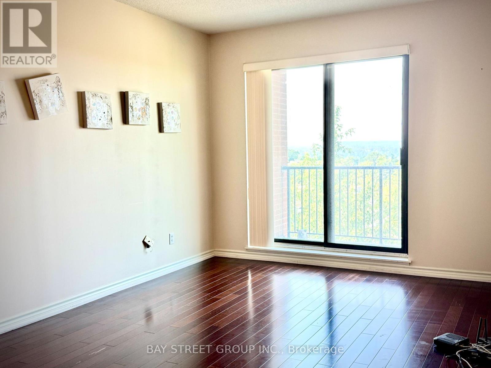 Photo 7 of 601 47 Caroline Street N, Hamilton ON