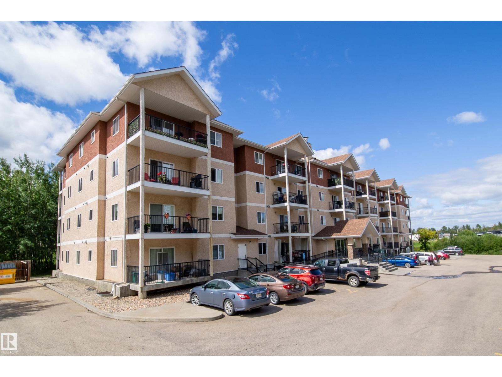 Photo 2 of 302 4903 47 Av, Stony Plain AB