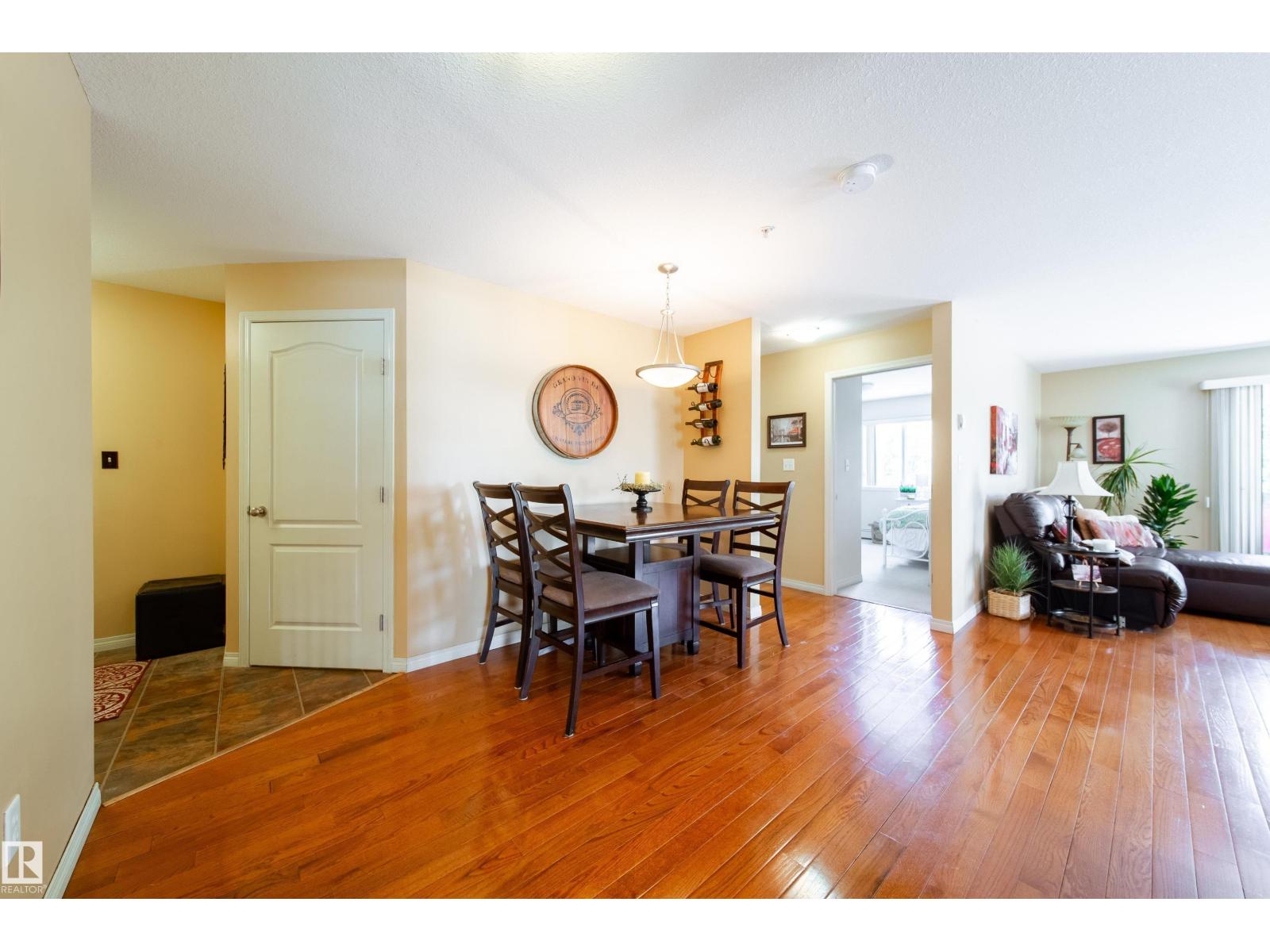 Photo 9 of 302 4903 47 Av, Stony Plain AB