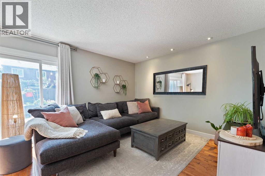 Photo 6 of 23 210 86 Avenue Se, Calgary AB