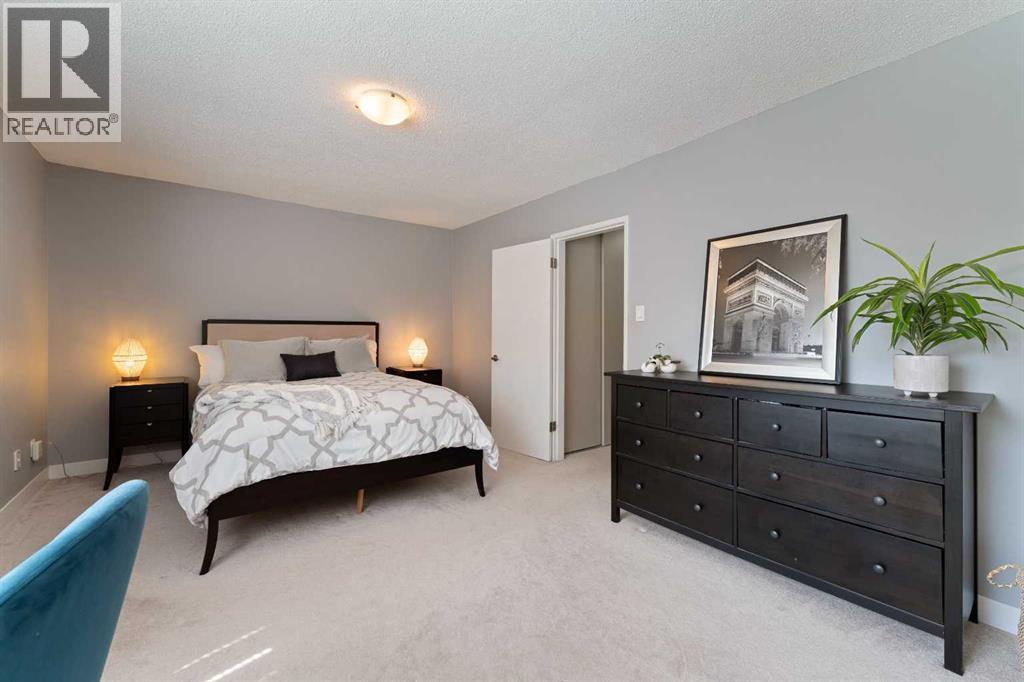 Photo 11 of 23 210 86 Avenue Se, Calgary AB