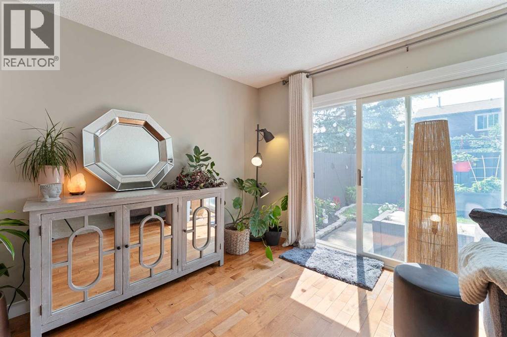 Photo 10 of 23 210 86 Avenue Se, Calgary AB