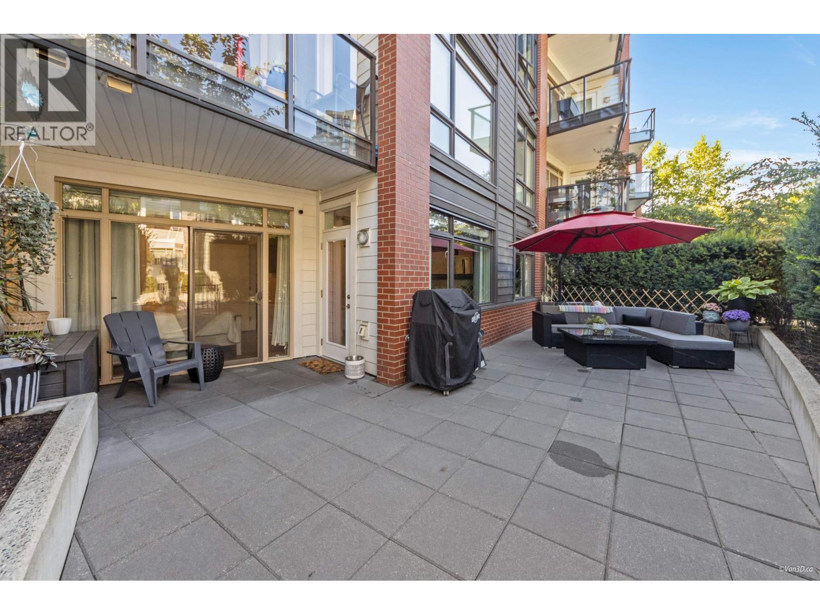 Photo 18 of 118 22 E Royal Avenue, New Westminster BC
