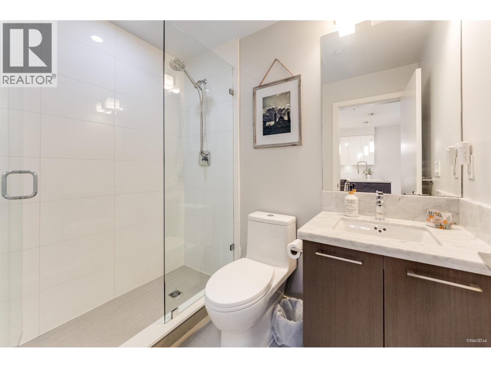 Photo 4 of 118 22 E Royal Avenue, New Westminster BC