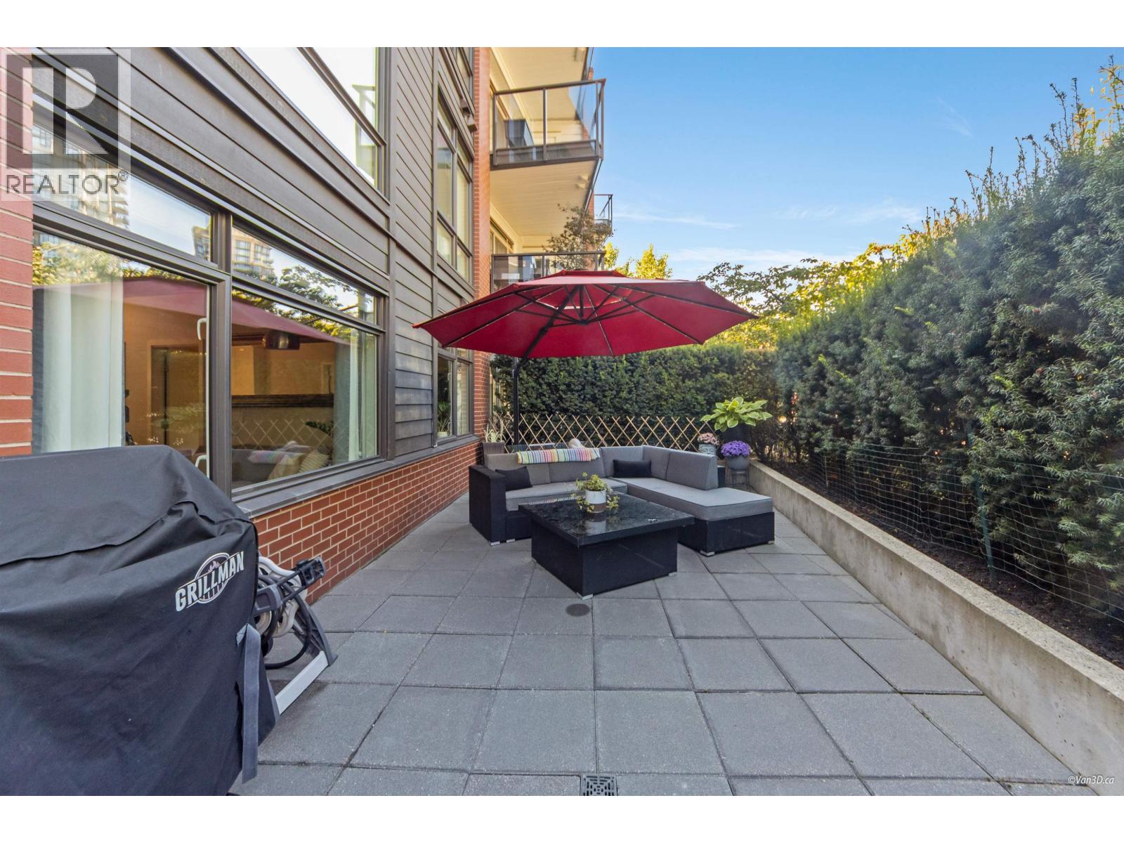 Photo 19 of 118 22 E Royal Avenue, New Westminster BC