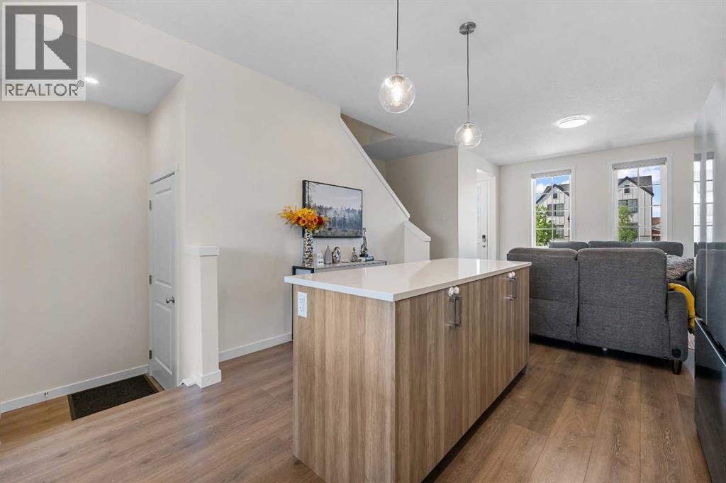 Single Family House for Sale in  Rangeview Drive SE Rangeview Calgary 