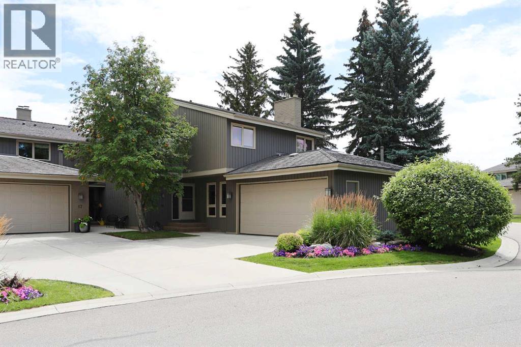 18, 1901 Varsity Estates Drive NW, Calgary, Alberta