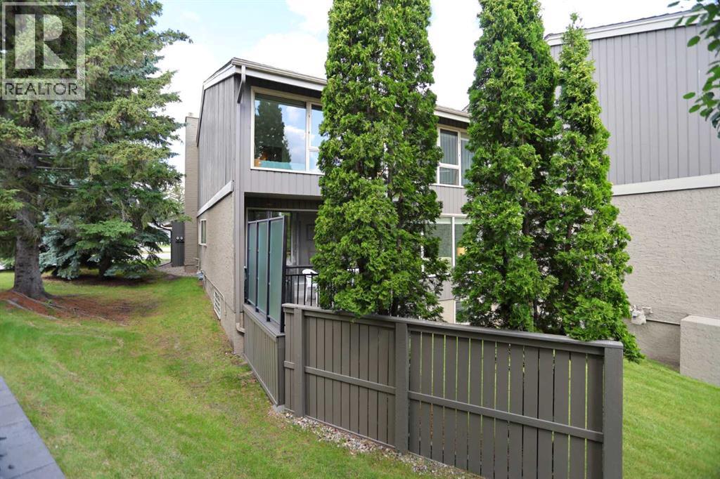 Photo 39 of 18 1901 Varsity Estates Drive Nw, Calgary AB