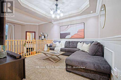 Photo 8 of 3540 Eglinton Avenue W, Mississauga ON