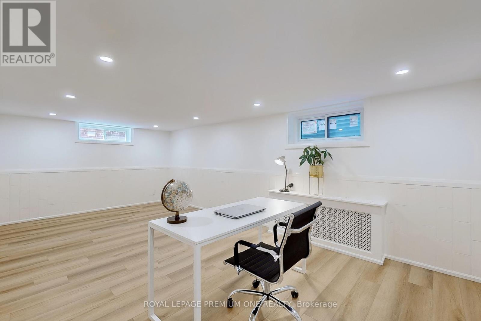 Photo 13 of 106 Cameron Avenue, Toronto ON