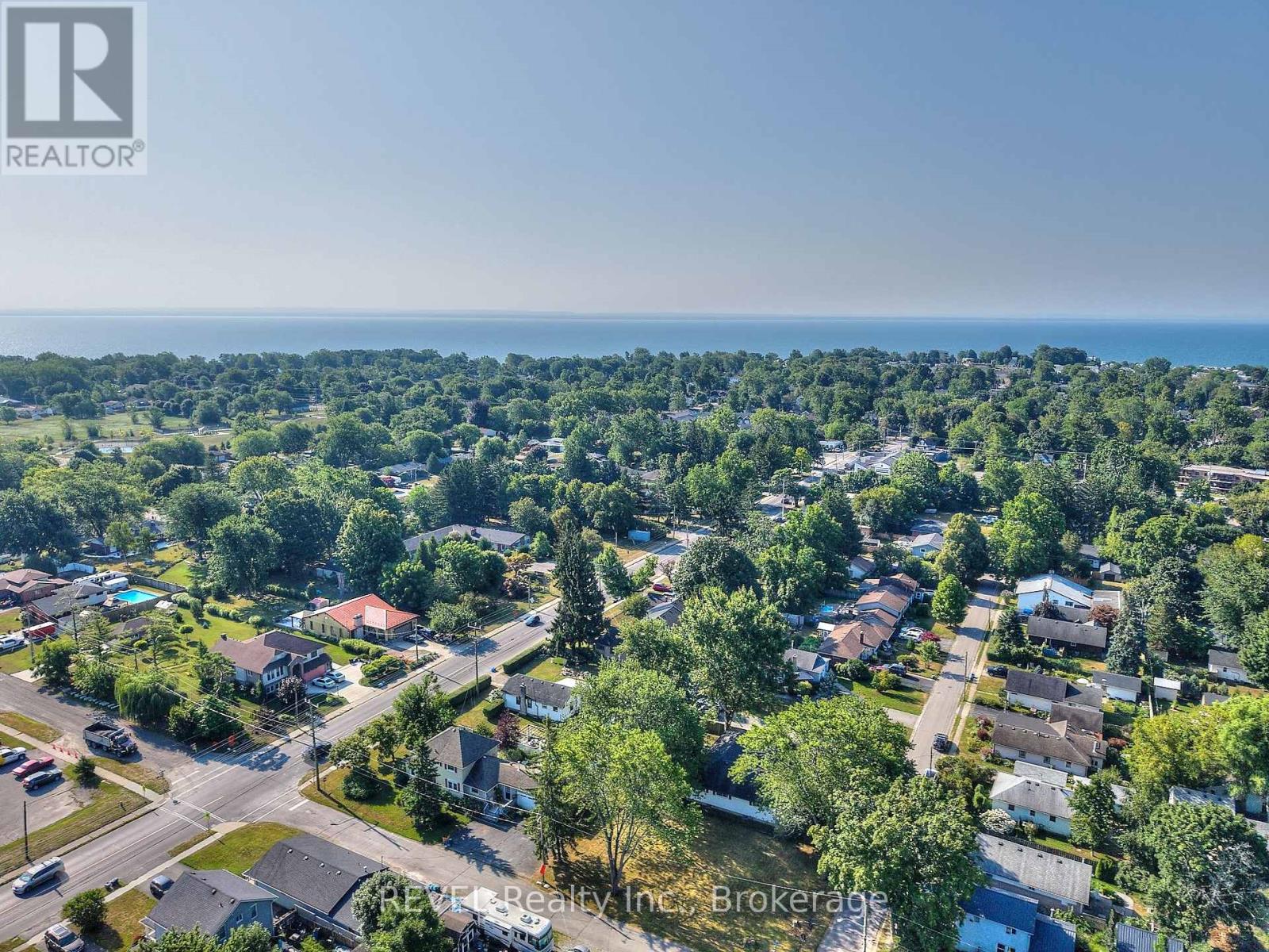 Photo 25 of 88 Haun Road, Fort Erie ON