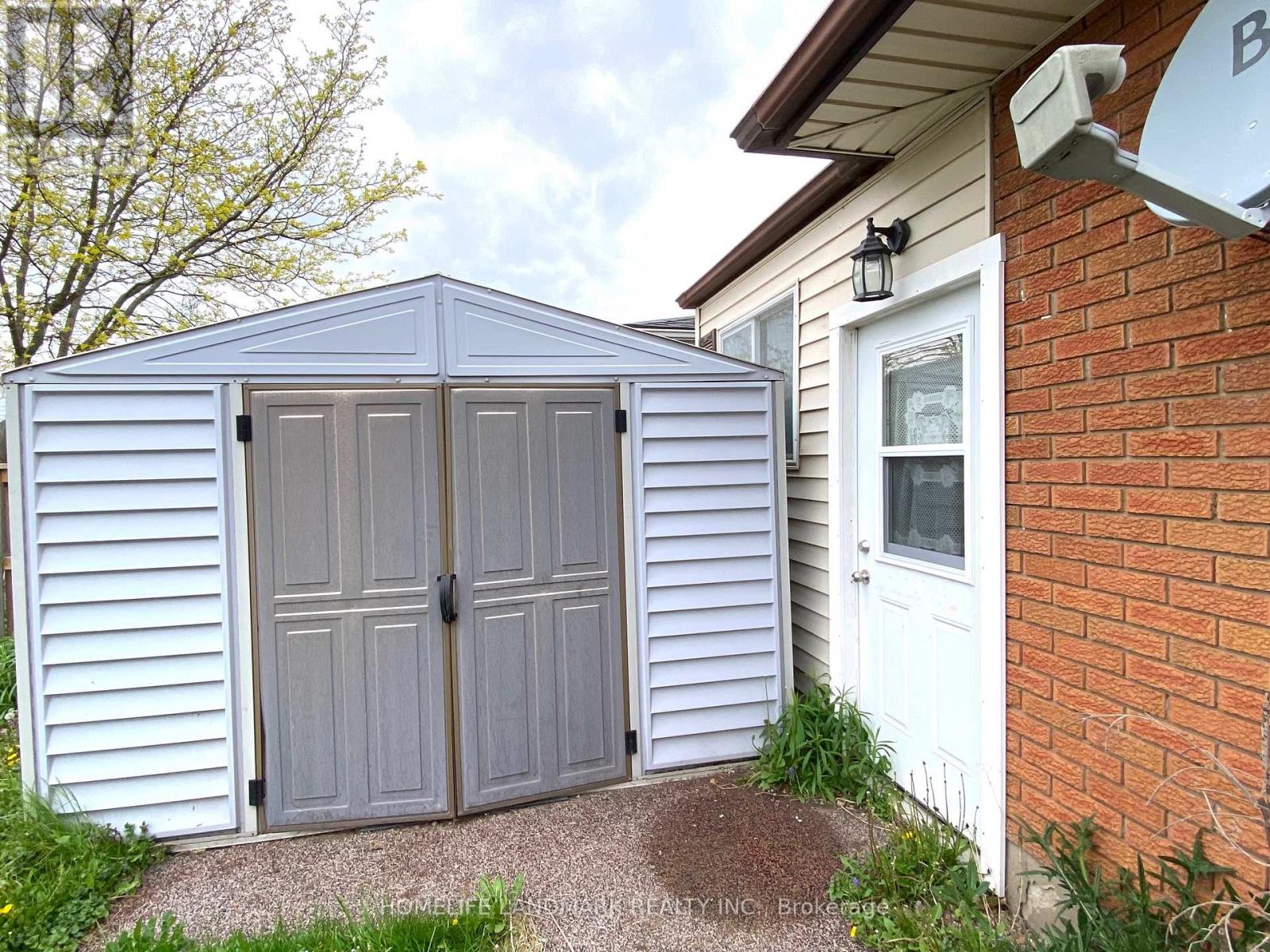 Photo 14 of 6986 Centennial Street, Niagara Falls ON
