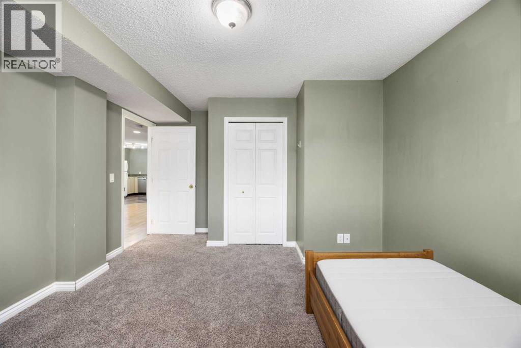Single Family House Bungalow for Sale in  Capitol Hill Crescent NW Banff Trail Calgary 