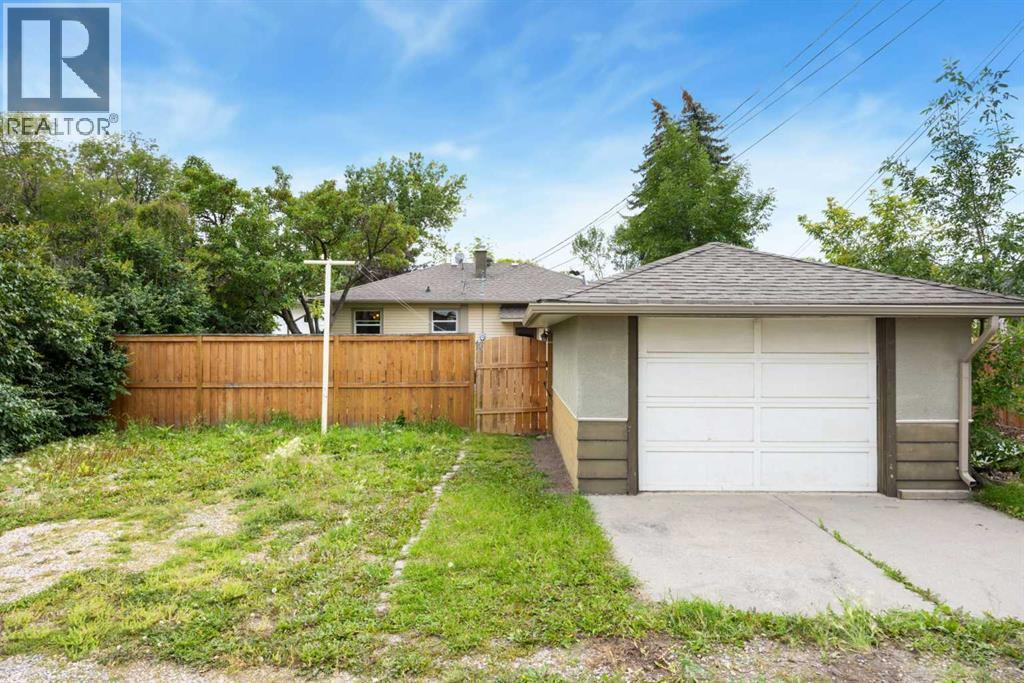 Single Family House Bungalow for Sale in  Capitol Hill Crescent NW Banff Trail Calgary 