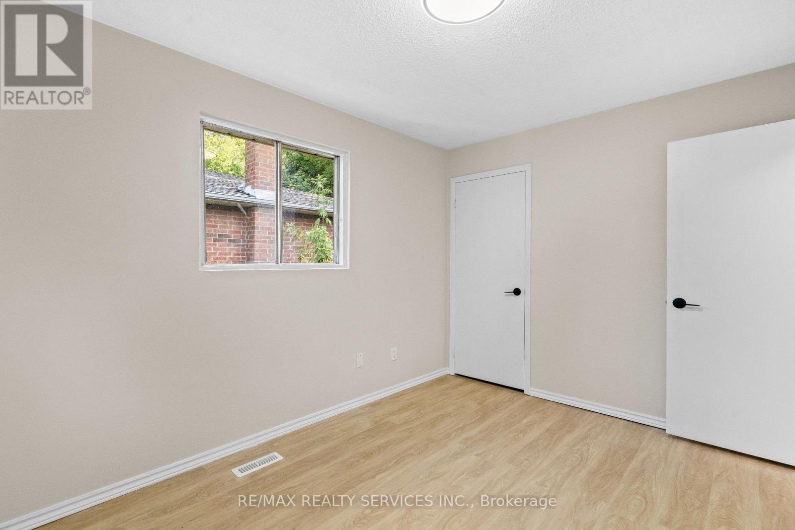 Photo 26 of 68 Montjoy Crescent, Brampton ON