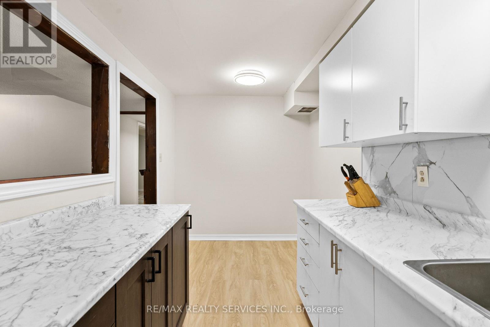 Photo 44 of 68 Montjoy Crescent, Brampton ON