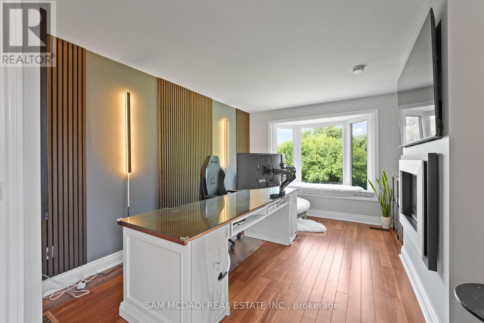 Photo 30 of 138 Elgin Drive, Brampton ON