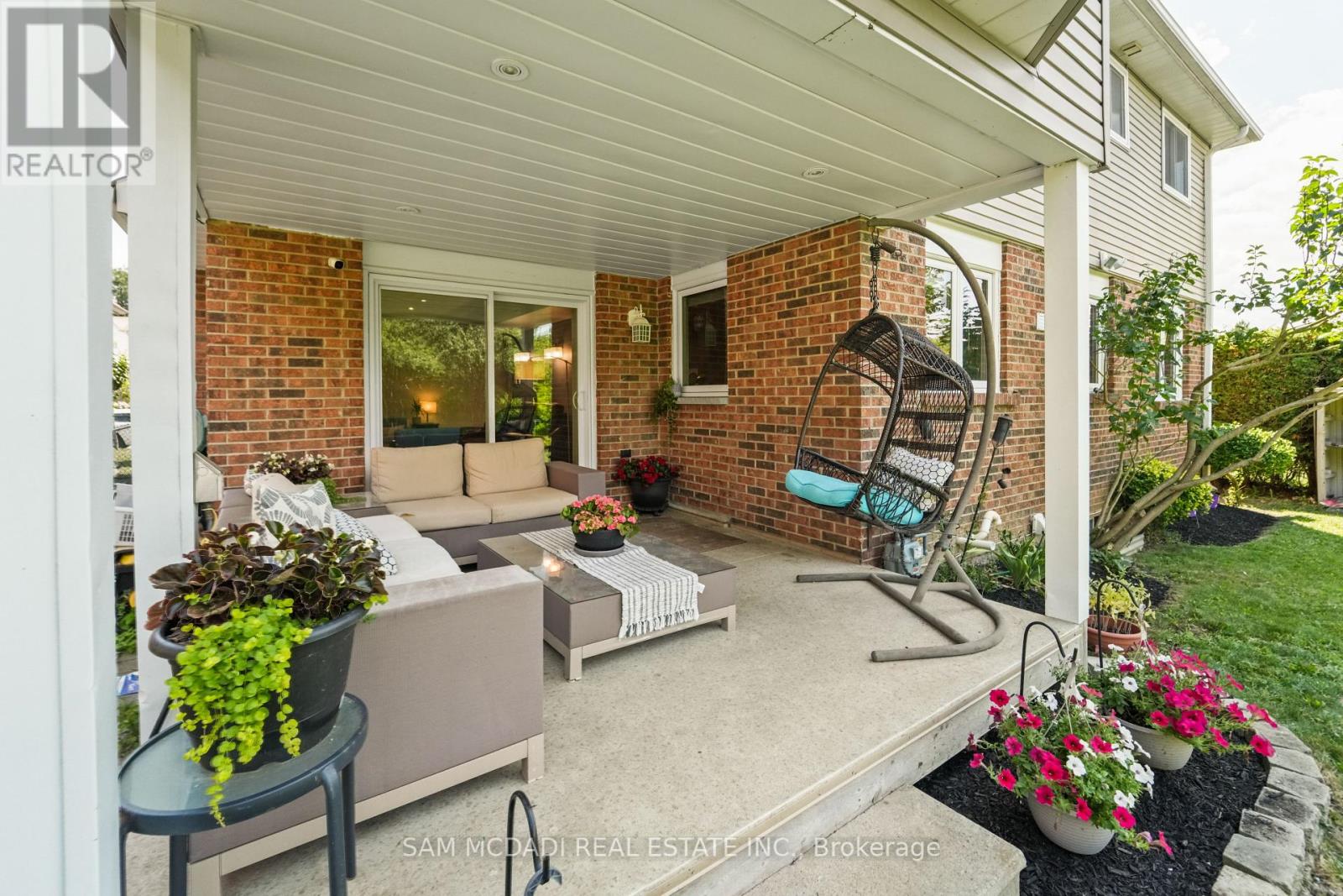 Photo 42 of 138 Elgin Drive, Brampton ON