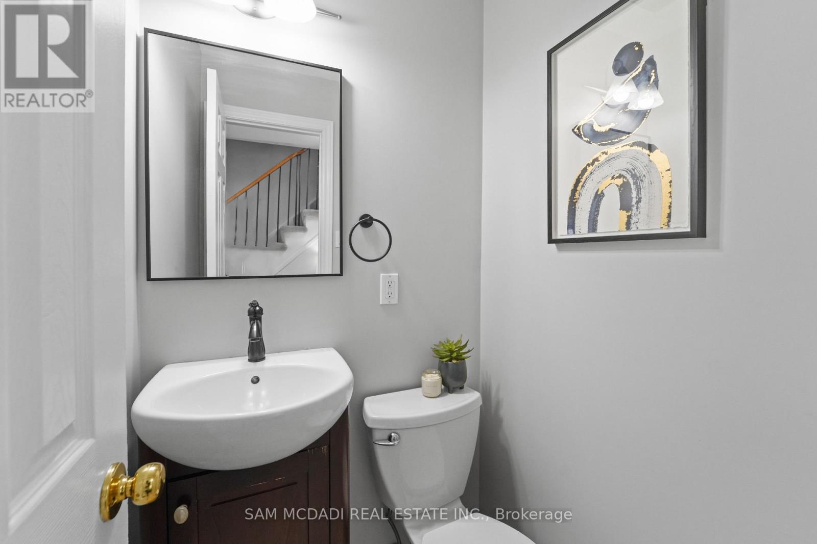 Photo 37 of 138 Elgin Drive, Brampton ON